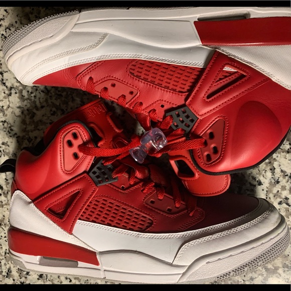 nike air jordan spizike gym red